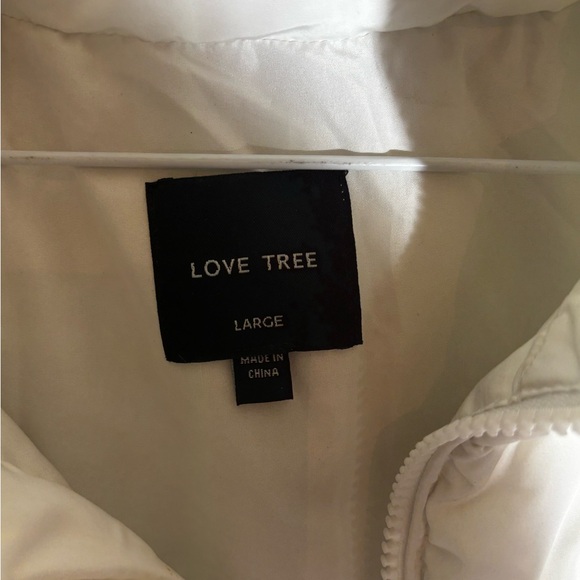Love Tree White Quilted Puffer Vest - Sleeveless Zip Front - Picture 3 of 3